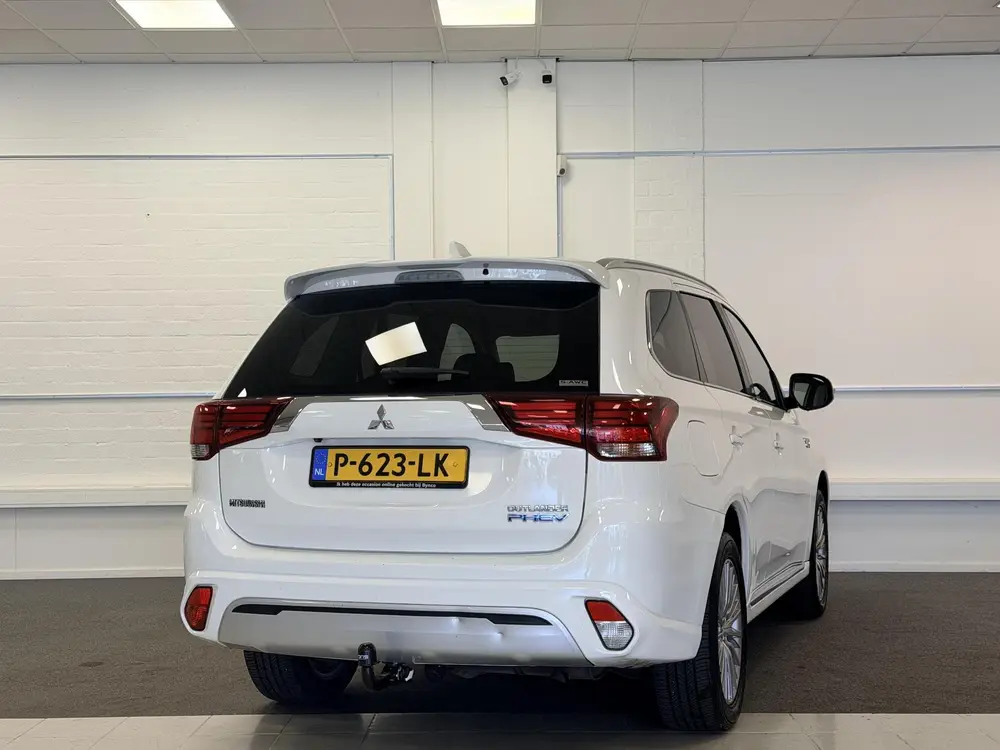 Mitsubishi Outlander 2.4 PHEV S-Edition | Trekhaak | uit 2019, foto 6