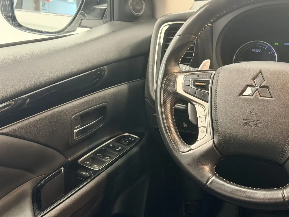 Mitsubishi Outlander 2.4 PHEV S-Edition | Trekhaak | uit 2019, foto 9
