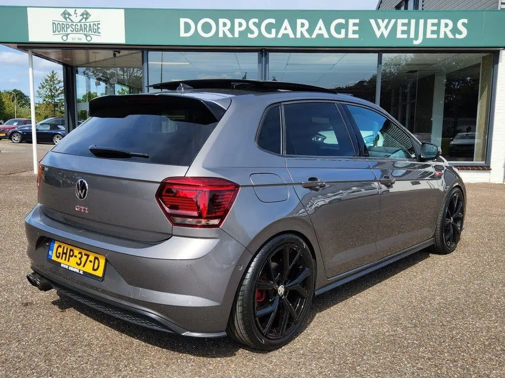 Volkswagen POLO 2.0 TSI GTI, Virtual, Panoramadak, 18 inch uit 2020, foto 2