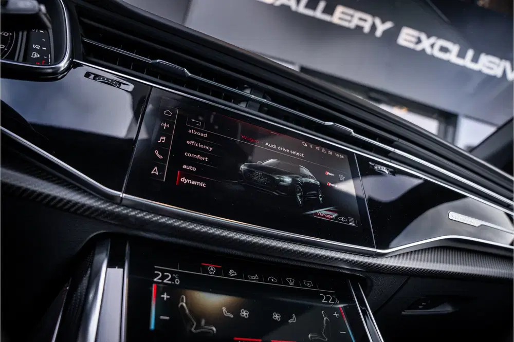 Audi RS Q8 4.0 TFSI quattro uit 2020, foto 14