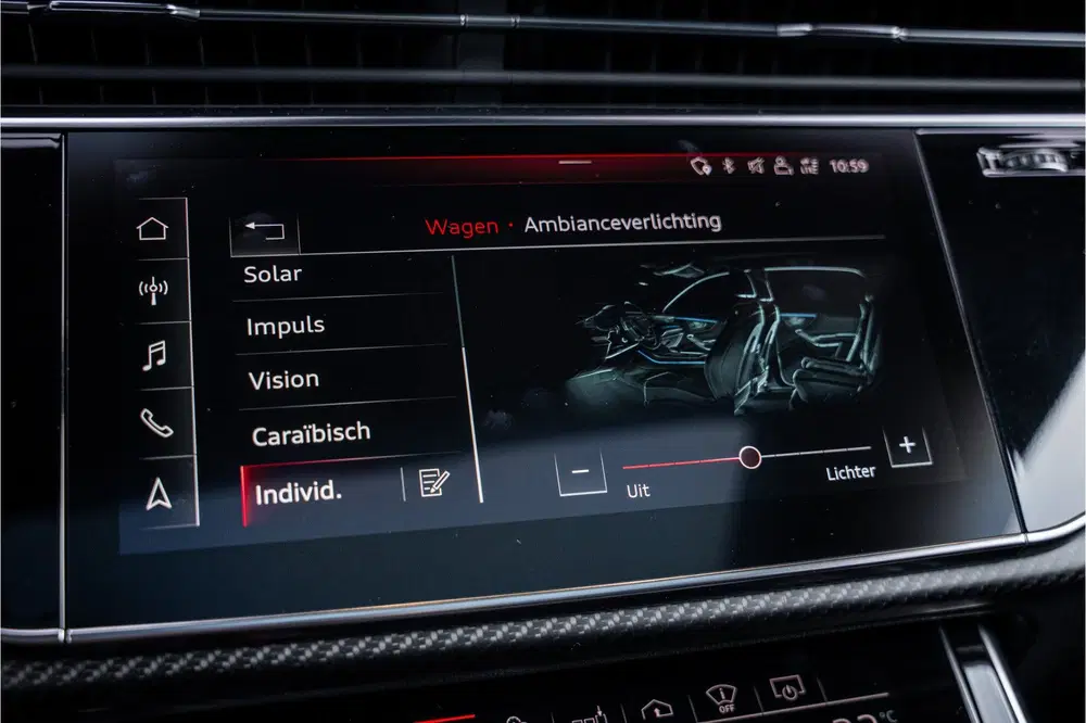Audi RS Q8 4.0 TFSI quattro uit 2020, foto 17