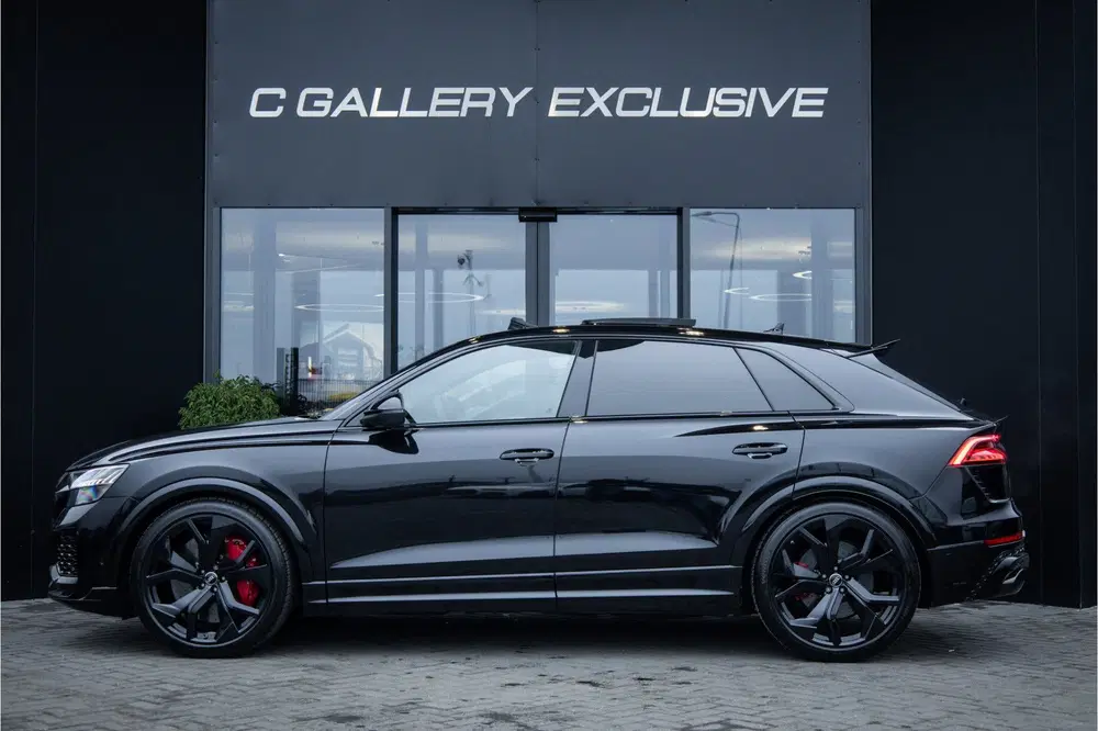 Audi RS Q8 4.0 TFSI quattro uit 2020, foto 4
