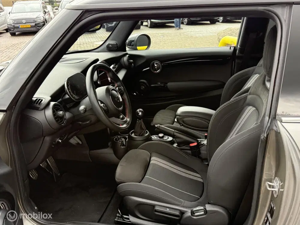 Mini John Cooper Works 1.5 Cooper John Cooper Works BOMVOL JCW uit 2021, foto 10