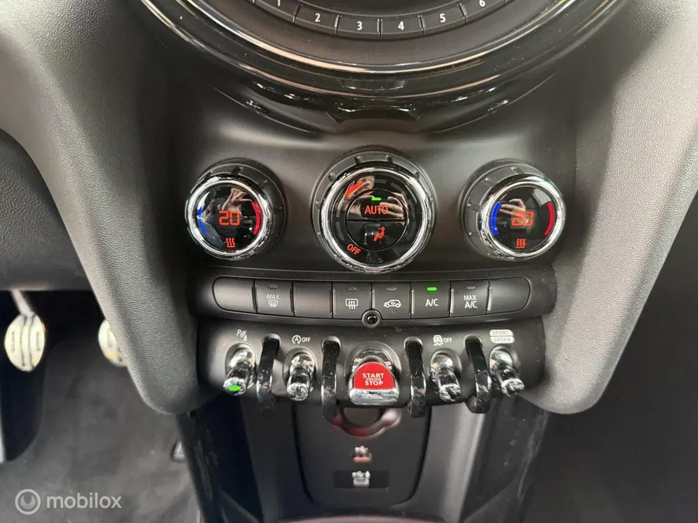Mini John Cooper Works 1.5 Cooper John Cooper Works BOMVOL JCW uit 2021, foto 17