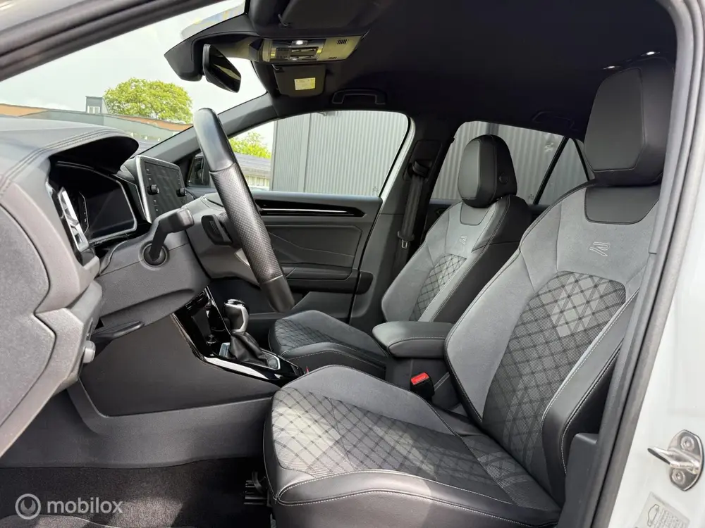 Volkswagen T-Roc 1.5 TSI R-Line Facelift | Black-style uit 2022, foto 4