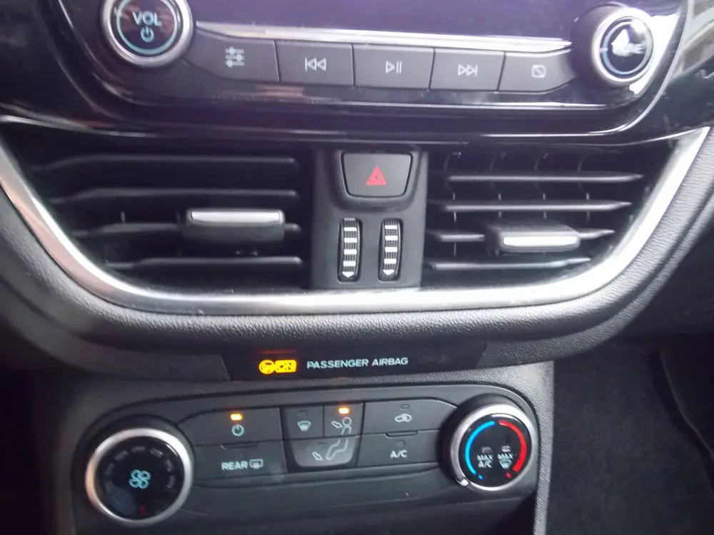 Ford Fiesta 1.1 Trend NAVI PDC CRUISE CONTROLE (bj 2019) uit 2019, foto 13