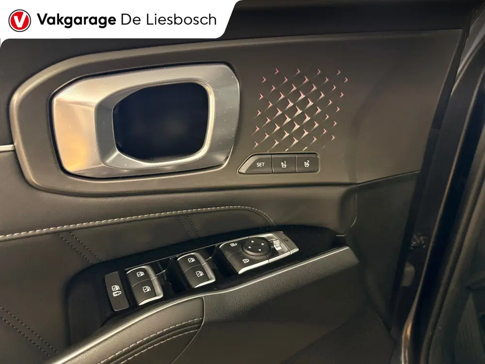 Kia Sorento 1.6 T-GDI Plug-in Hybrid 4WD ExecutiveLine uit 2023, foto 14