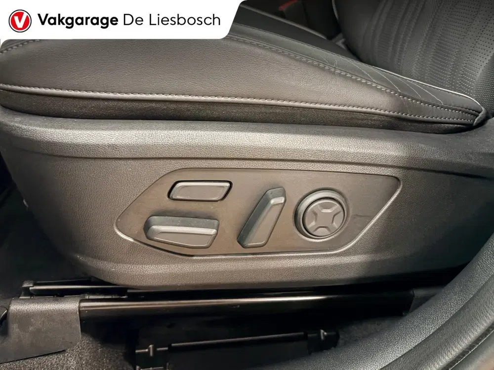 Kia Sorento 1.6 T-GDI Plug-in Hybrid 4WD ExecutiveLine uit 2023, foto 16