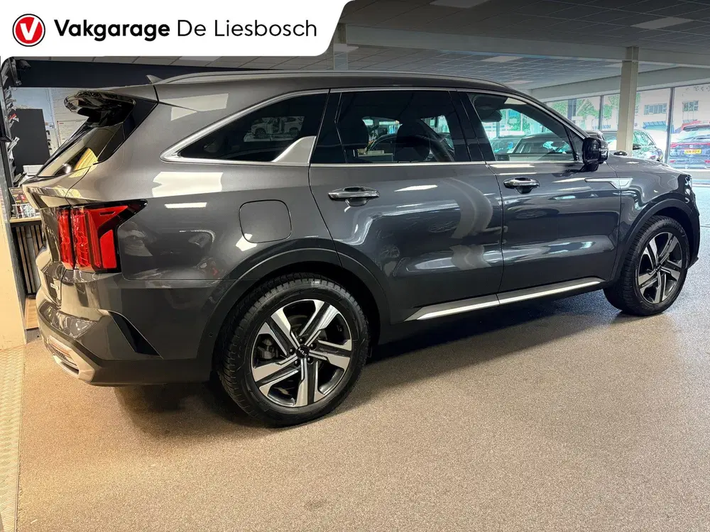 Kia Sorento 1.6 T-GDI Plug-in Hybrid 4WD ExecutiveLine uit 2023, foto 8