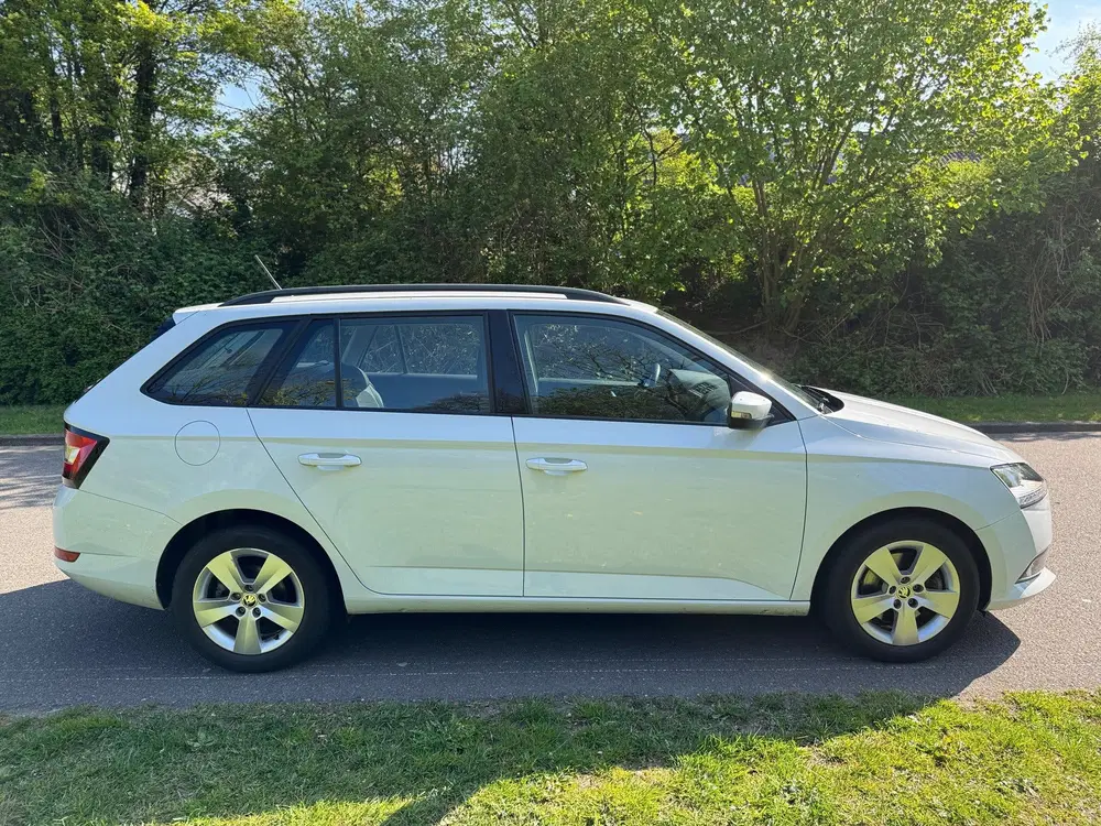 Skoda Fabia 1.0 TSI 70kW Ambition Automaat (bj 2021) uit 2021, foto 5