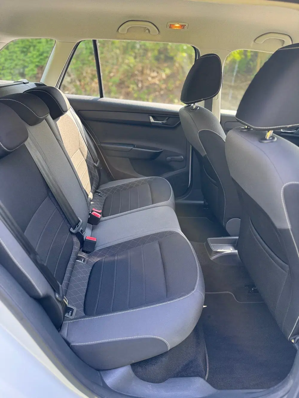 Skoda Fabia 1.0 TSI 70kW Ambition Automaat (bj 2021) uit 2021, foto 8