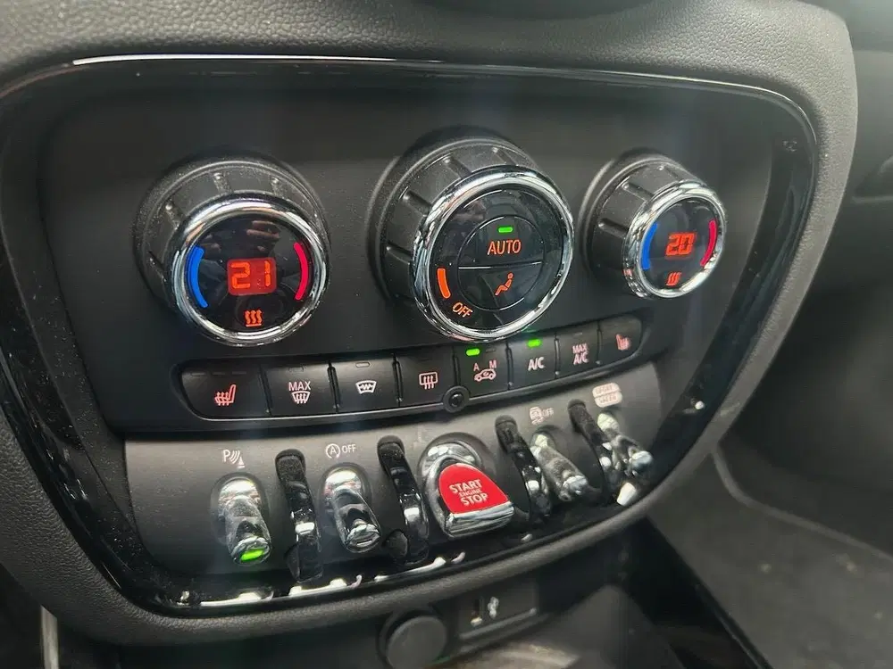 Mini Clubman 1.5 Cooper Richmond Park Edition AUT uit 2020, foto 19