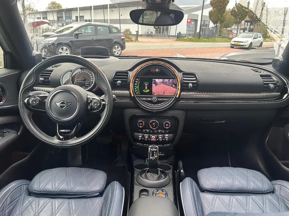 Mini Clubman 1.5 Cooper Richmond Park Edition AUT uit 2020, foto 3