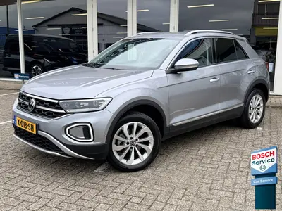 Volkswagen T-Roc 1.5 TSI Style | Afn. Trekhaak | LED | Keyle uit 2023