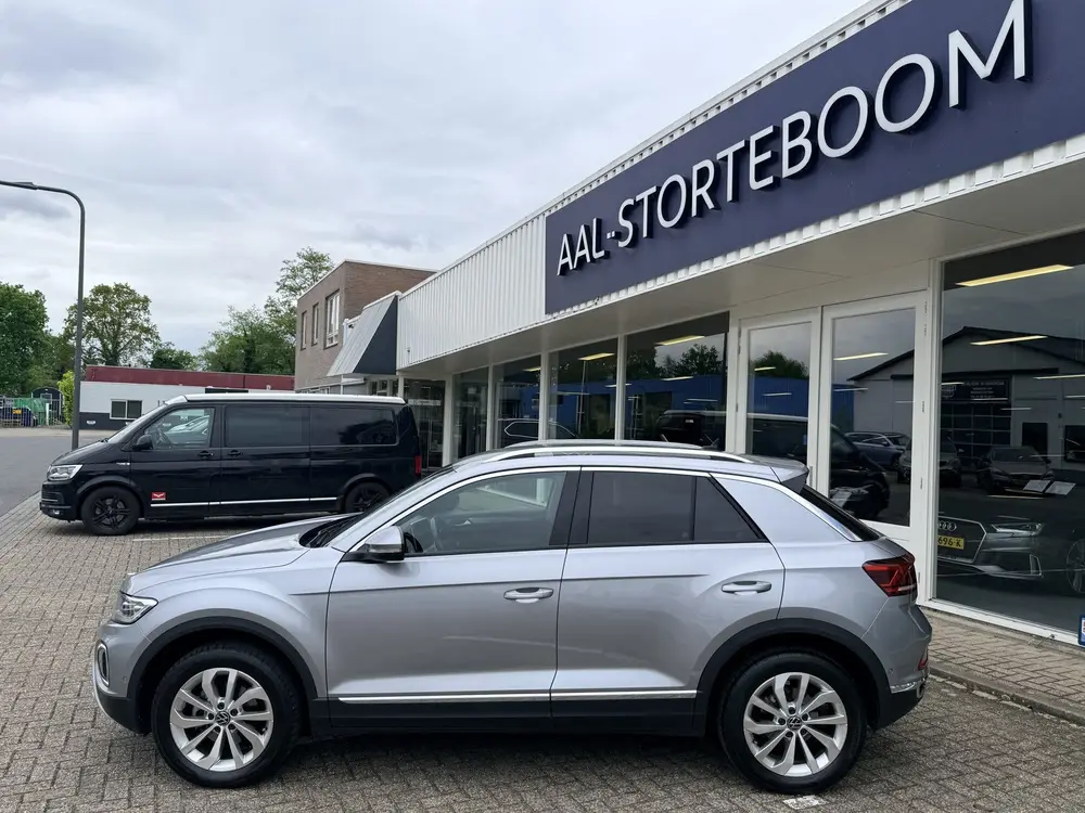 Volkswagen T-Roc 1.5 TSI Style | Afn. Trekhaak | LED | Keyle uit 2023, foto 13