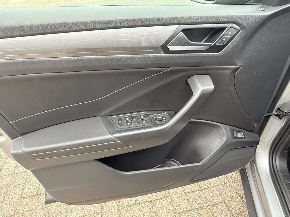 Volkswagen T-Roc 1.5 TSI Style | Afn. Trekhaak | LED | Keyle uit 2023, foto 20