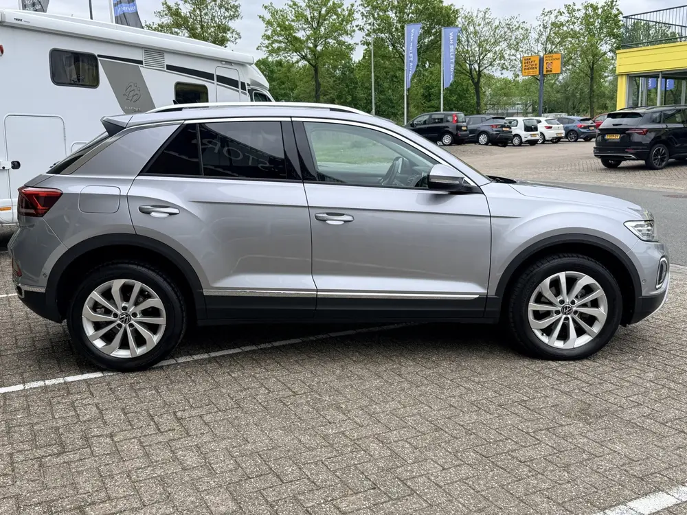 Volkswagen T-Roc 1.5 TSI Style | Afn. Trekhaak | LED | Keyle uit 2023, foto 8
