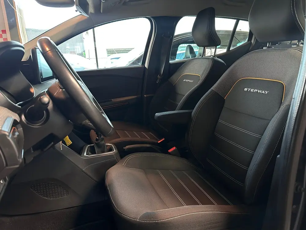 Dacia Sandero 1.0 TCe 100 Bi-Fuel Comfort uit 2021, foto 5