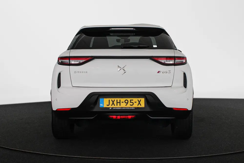 DS Automobiles DS 3 Crossback DS 3 Crossback E-Tense Performance Line+ 5 uit 2022, foto 15