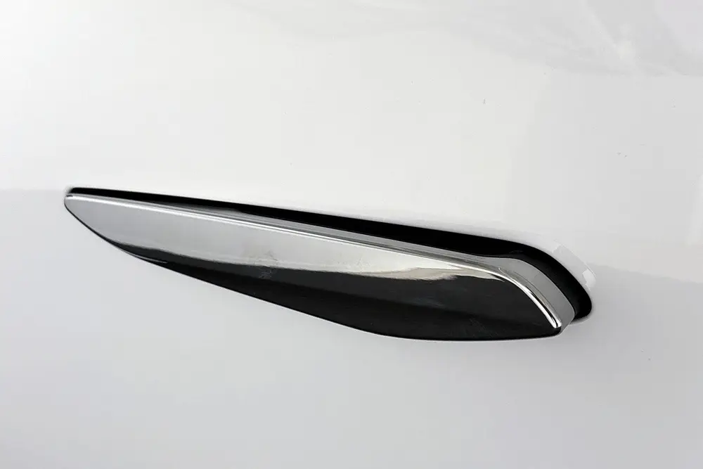 DS Automobiles DS 3 Crossback DS 3 Crossback E-Tense Performance Line+ 5 uit 2022, foto 17
