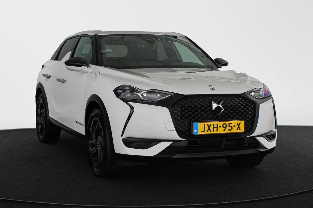DS Automobiles DS 3 Crossback DS 3 Crossback E-Tense Performance Line+ 5 uit 2022, foto 2