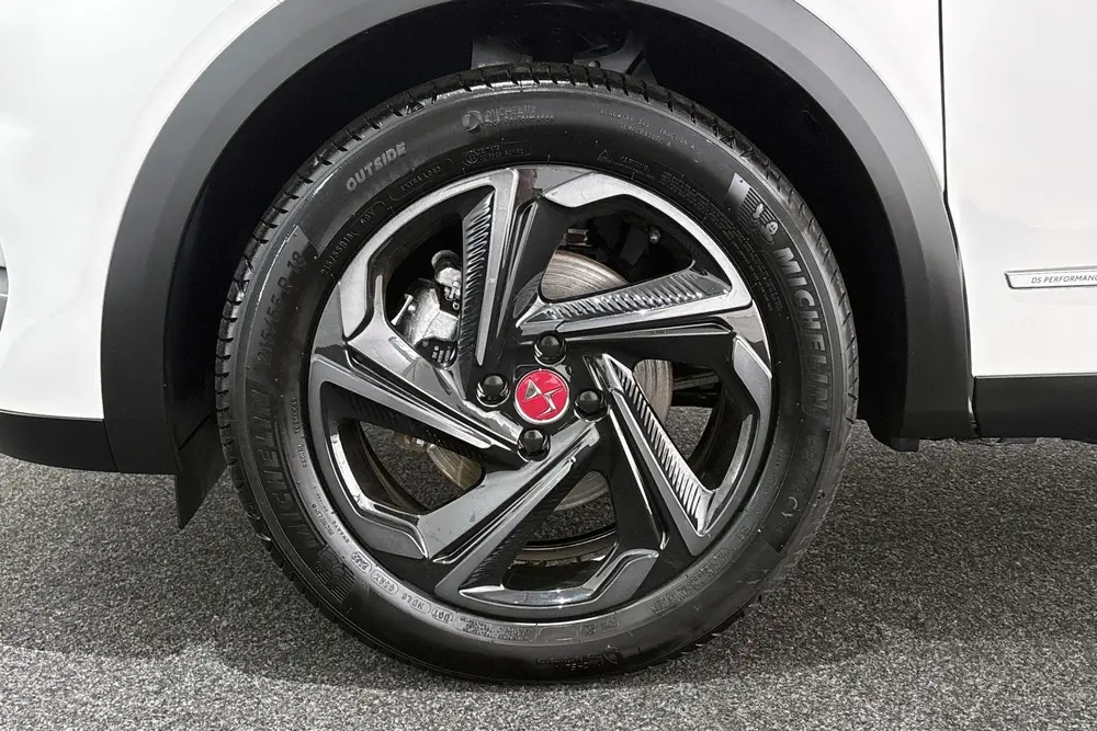 DS Automobiles DS 3 Crossback DS 3 Crossback E-Tense Performance Line+ 5 uit 2022, foto 20