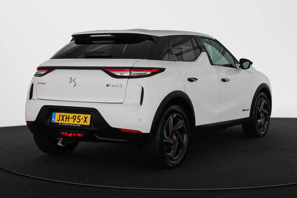 DS Automobiles DS 3 Crossback DS 3 Crossback E-Tense Performance Line+ 5 uit 2022, foto 3