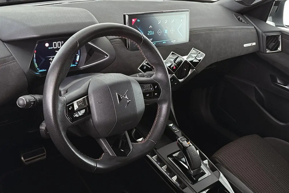 DS Automobiles DS 3 Crossback DS 3 Crossback E-Tense Performance Line+ 5 uit 2022, foto 6