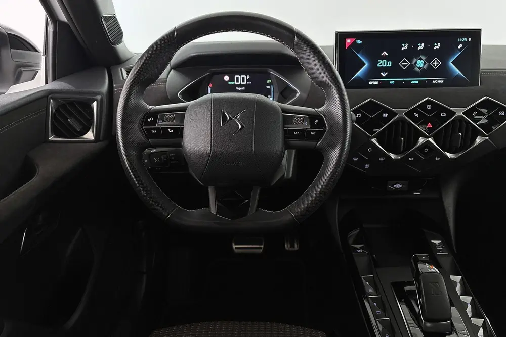 DS Automobiles DS 3 Crossback DS 3 Crossback E-Tense Performance Line+ 5 uit 2022, foto 7