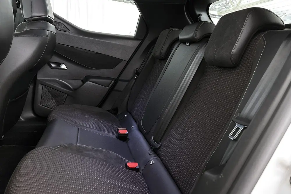 DS Automobiles DS 3 Crossback DS 3 Crossback E-Tense Performance Line+ 5 uit 2022, foto 8
