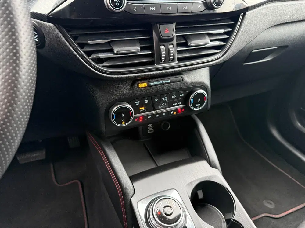Ford Kuga 2.5 PHEV ST-Line uit 2023, foto 3