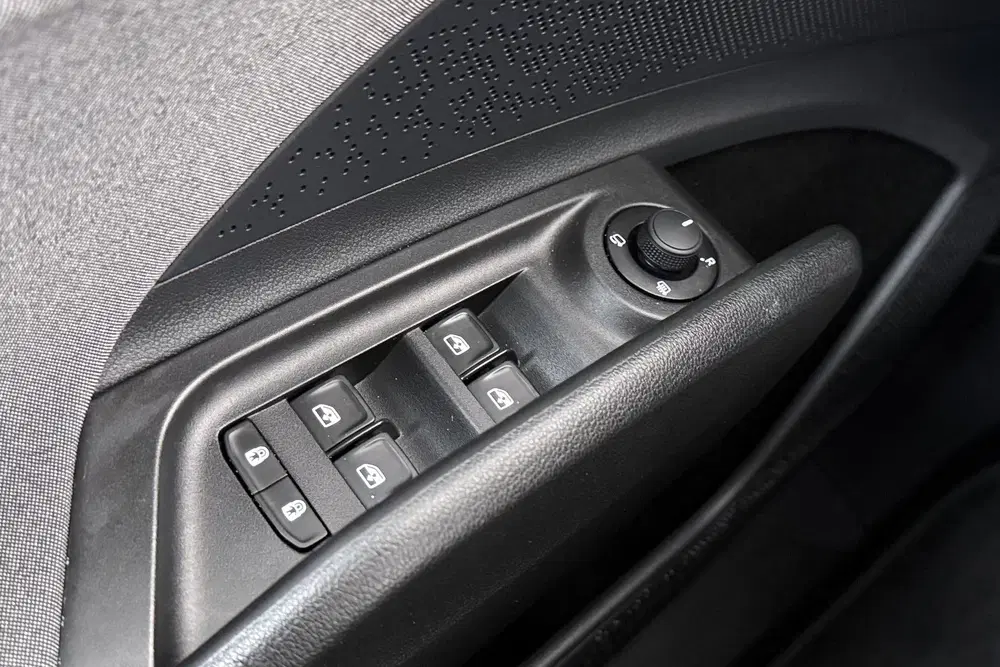 Skoda Enyaq Sport 80 (91%SOH) H-Leder Sportstoel Camer uit 2021, foto 17