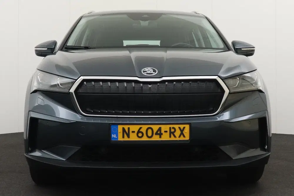 Skoda Enyaq Sport 80 (91%SOH) H-Leder Sportstoel Camer uit 2021, foto 4