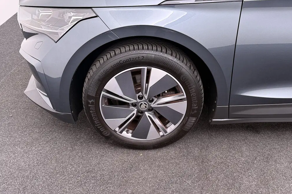 Skoda Enyaq Sport 80 (91%SOH) H-Leder Sportstoel Camer uit 2021, foto 8