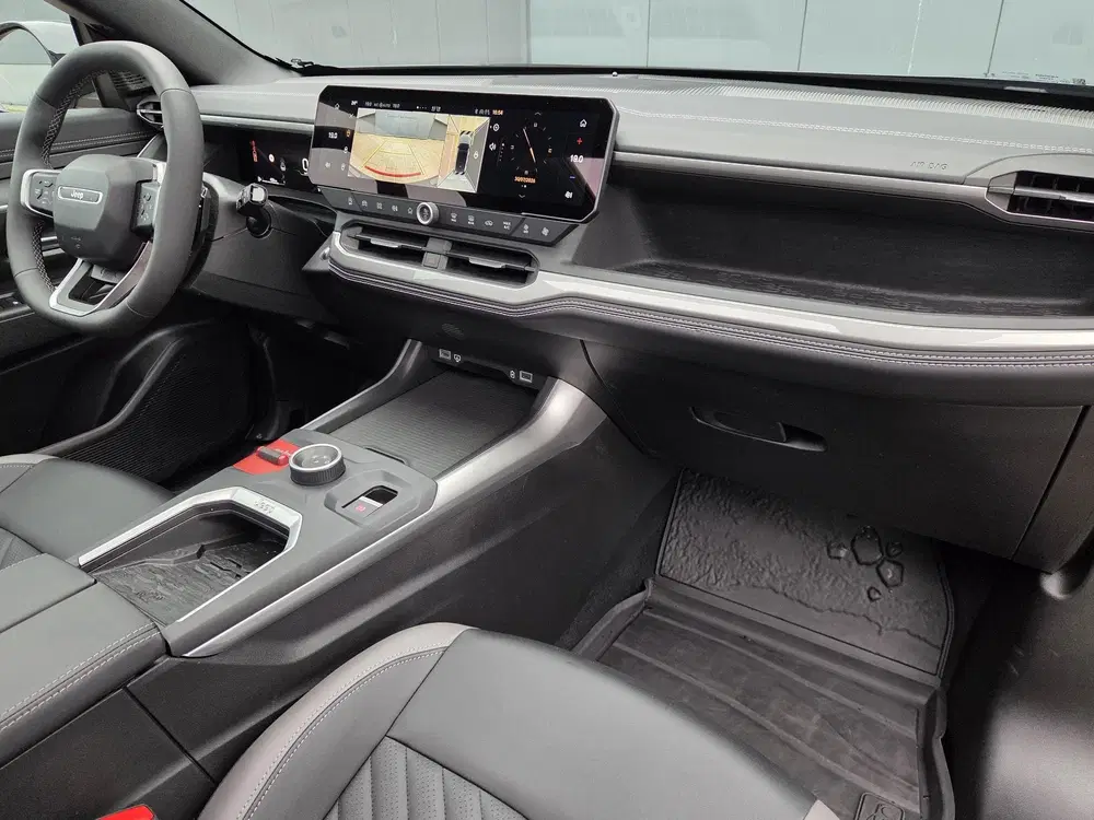 Jeep Compass 1.2 e-Hybrid First Edition uit 2026, foto 13