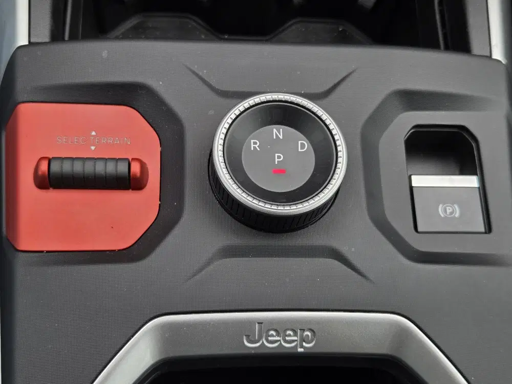 Jeep Compass 1.2 e-Hybrid First Edition uit 2026, foto 19