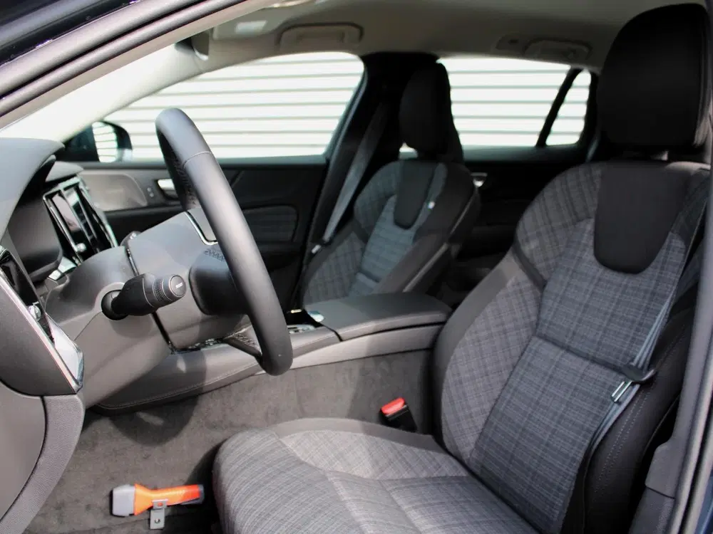 Volvo V60 2.0 T6 Plug-in hybrid AWD Core Business Ed uit 2026, foto 12