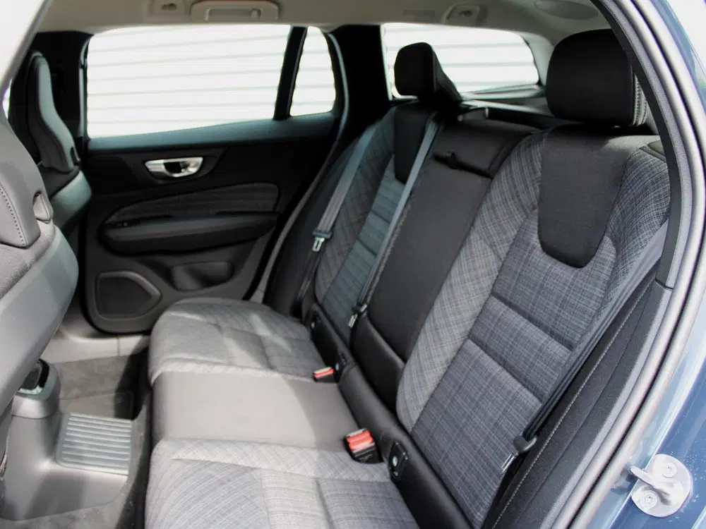 Volvo V60 2.0 T6 Plug-in hybrid AWD Core Business Ed uit 2026, foto 13