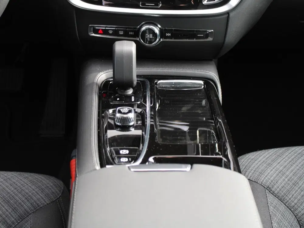 Volvo V60 2.0 T6 Plug-in hybrid AWD Core Business Ed uit 2026, foto 17