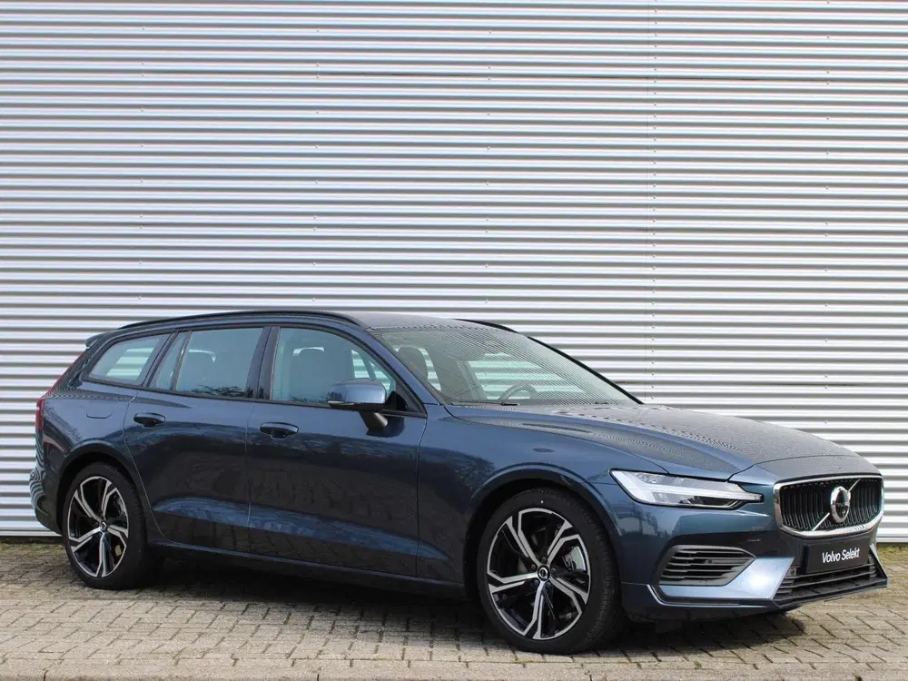 Volvo V60 2.0 T6 Plug-in hybrid AWD Core Business Ed uit 2026, foto 3
