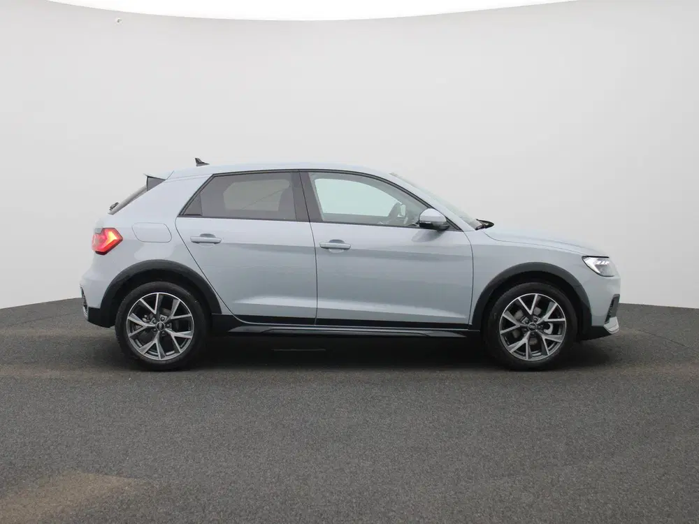 Audi A1 30 TFSI Advanced edition l Adaptive cruise uit 2025, foto 6