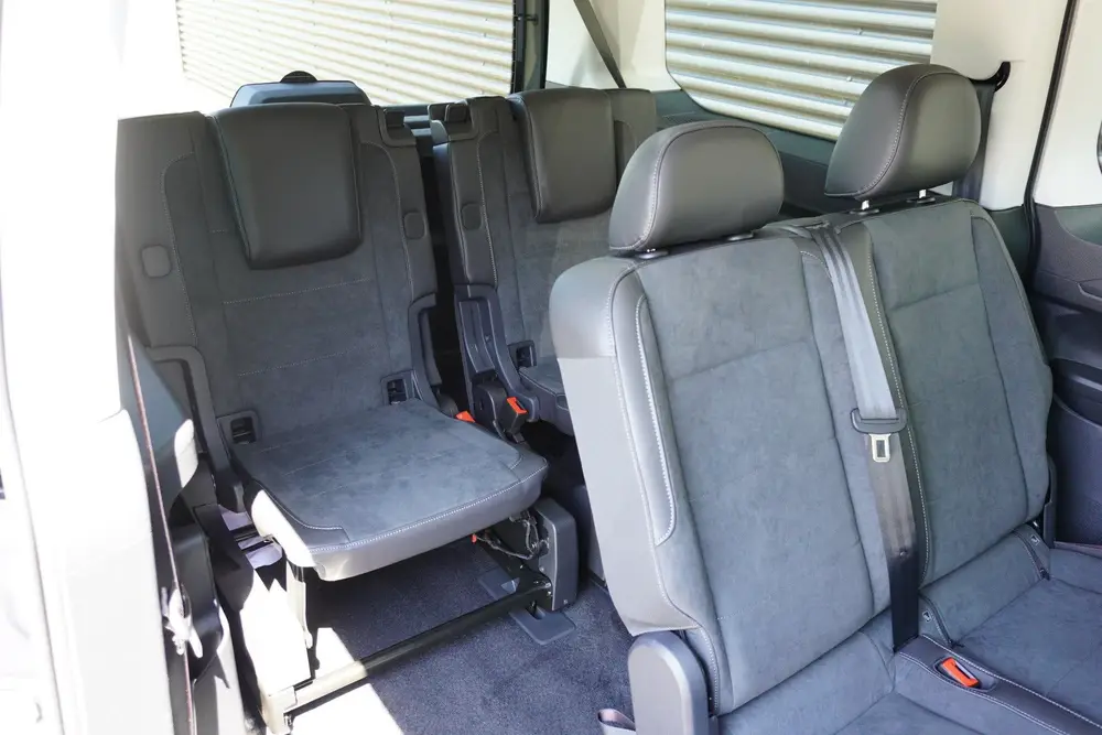 Volkswagen Caddy Maxi L2 150pk Plug-in Hybride Style Automaa uit 2026, foto 18