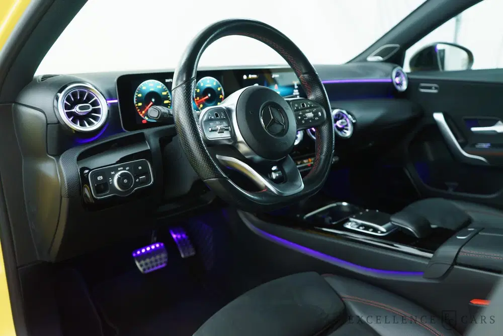 Mercedes-Benz A-Klasse 250 Sport Launch Edition AMG Styling uit 2019, foto 5