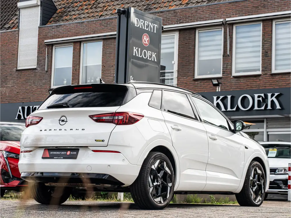 Opel Grandland 1.6 Turbo Plug-In Hybrid 4x4 GSe 19 INCH C uit 2023, foto 3