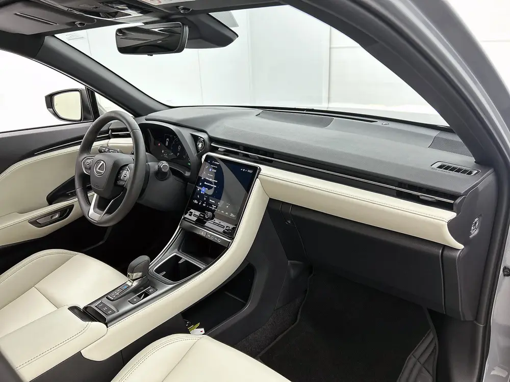 Lexus LBX Elegant 2WD uit 2024, foto 6