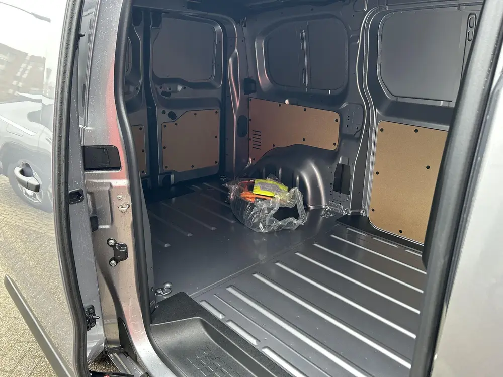 Toyota Proace Challenger Extra Range L1 75 k uit 2026, foto 11