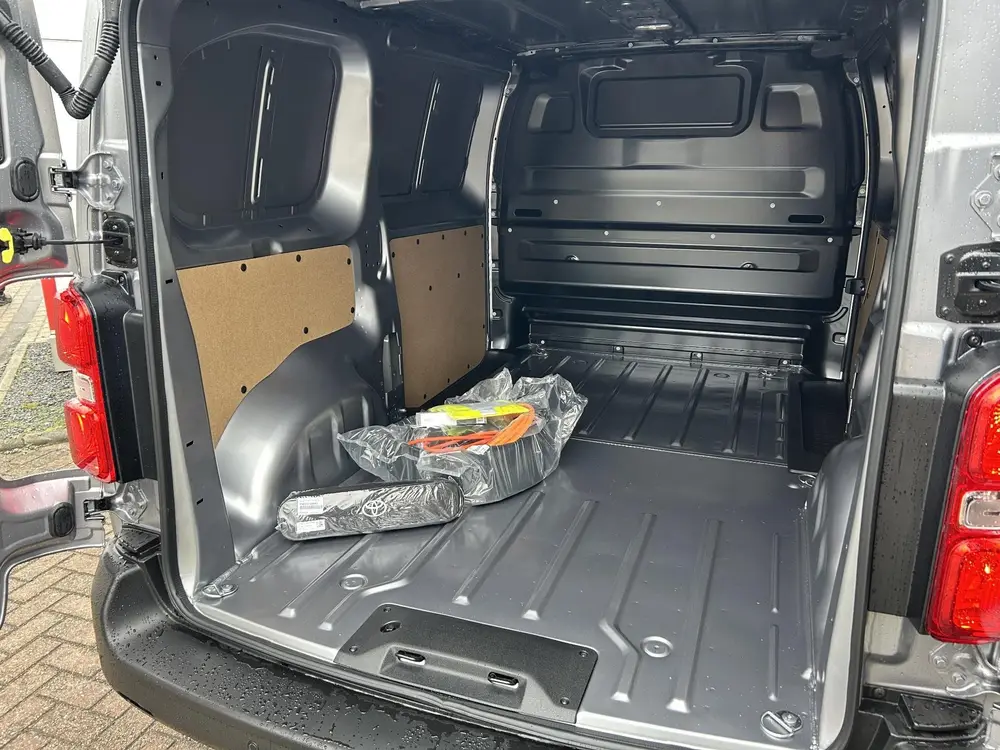 Toyota Proace Challenger Extra Range L1 75 k uit 2026, foto 12