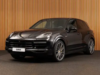 Porsche Cayenne 4.0 Turbo S E-Hybrid PANO uit 2020