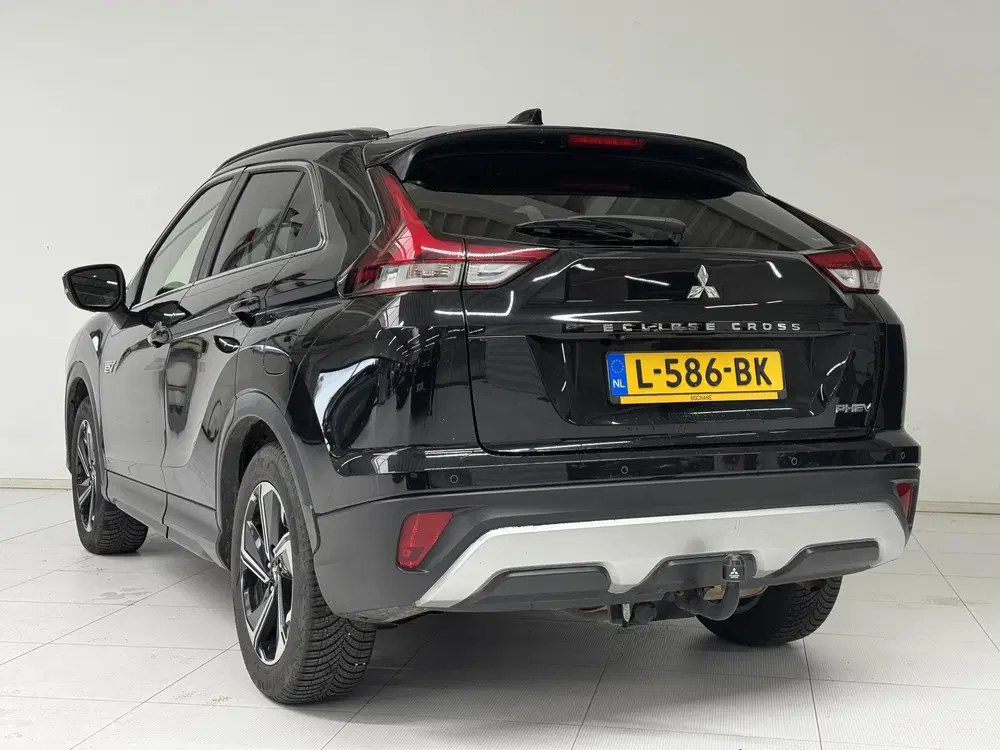 Mitsubishi Eclipse Cross 2.4 PHEV First Edition uit 2021, foto 6