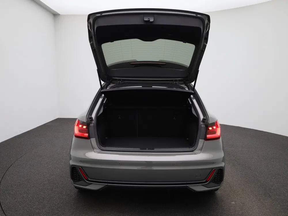 Audi A1 35 TFSI S edition l Adaptive cruise contro uit 2025, foto 11